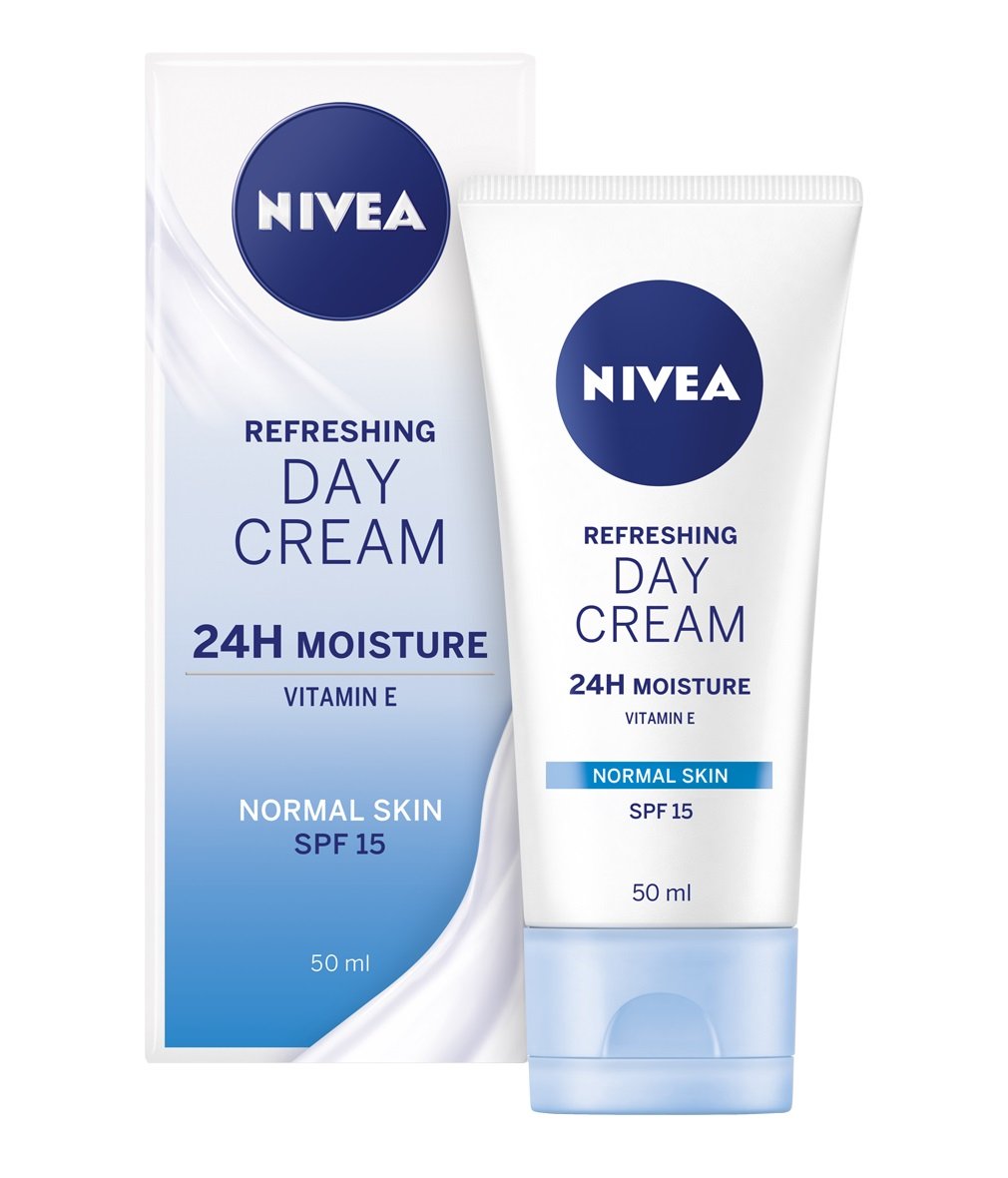 Nivea Refreshing Day Cream For Normal Skin SPF15 50ml